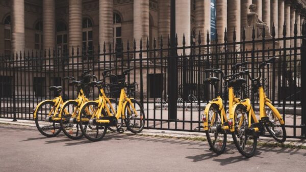 Udržitelnost v mobilitě dnes posouvá i digitalizace: mobilita jako služba a sdílení Udržitelnost v mobilitě dnes posouvá i digitalizace: mobilita jako služba a sdílení