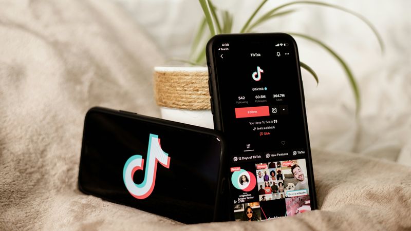 TikTok má vyšší uhlíkovou stopu než Maďarsko. Navíc je silně návykový TikTok má vyšší uhlíkovou stopu než Maďarsko. Navíc je silně návykový