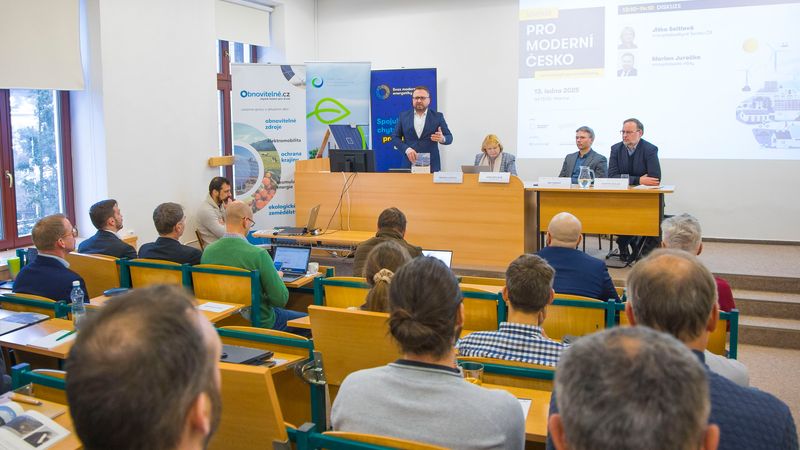 Zemědělci mohou být tahouny moderní energetiky. Bioplynky fungují jako elektrárny a teplárny „za humny“ Zemědělci mohou být tahouny moderní energetiky. Bioplynky fungují jako elektrárny a teplárny „za humny“