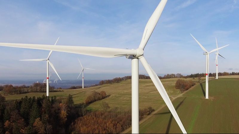 Češi vybudují na Slovensku jeden z největších větrných parků. Elektrárny budou pohánět hlavně průmyslovou zónu Češi vybudují na Slovensku jeden z největších větrných parků. Elektrárny budou pohánět hlavně průmyslovou zónu