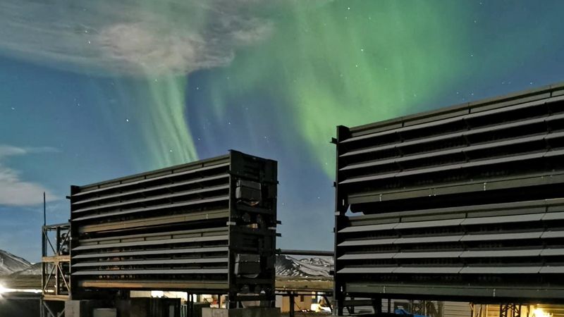 Klimatické inženýrství v podobě odsávání uhlíku krizi nevyřeší, varují experti Klimatické inženýrství v podobě odsávání uhlíku krizi nevyřeší, varují experti