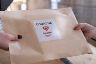 Knihovny jako centra materiální pomoci? Středočeská knihovna spouští spolupráci s FandiMat