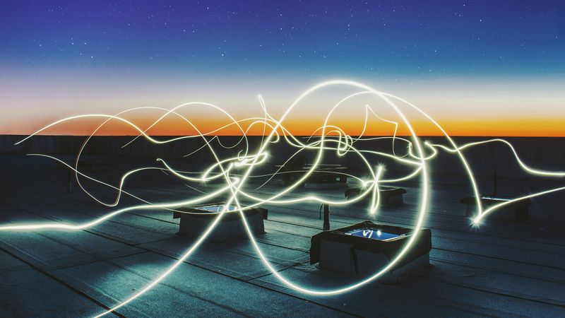 Zapomeňte na ropovod, energie má téct chytře a rychle jako data po internetu Zapomeňte na ropovod, energie má téct chytře a rychle jako data po internetu
