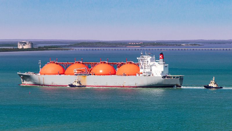 Trojmoří je na rozcestí mezi plynem a čistou energií. Rozhodne se ve Varšavě