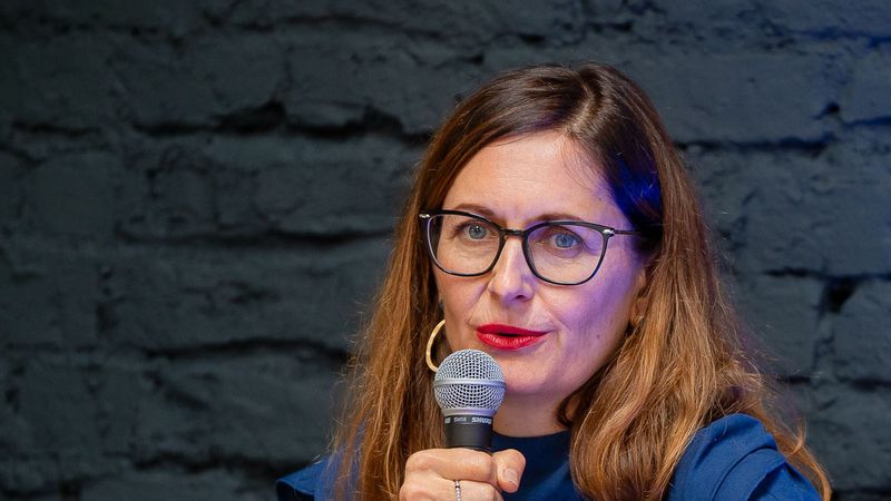 Čísla hovoří jasně: ženy pomáhají firmám efektivněji se rozhodovat a také více vydělávat Čísla hovoří jasně: ženy pomáhají firmám efektivněji se rozhodovat a také více vydělávat