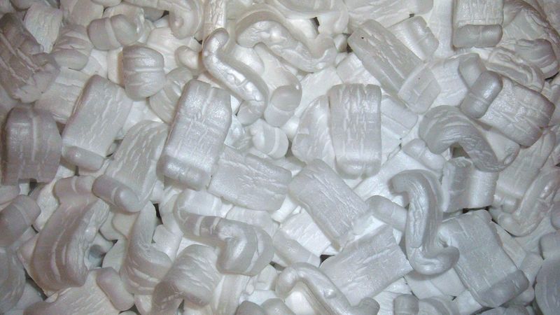 Přes milion tun zbytečného odpadu. Polystyren umíme recykovat, ale neděláme to Přes milion tun zbytečného odpadu. Polystyren umíme recykovat, ale neděláme to