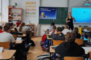 Výuka online bezpečnosti patří do každé třídy: Nadace O2 rozděluje 5 milionů mezi základní školy