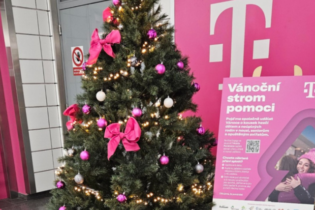 Dobročinný advent v T-Mobile: Pomáhali zaměstnanci i zákazníci Dobročinný advent v T-Mobile: Pomáhali zaměstnanci i zákazníci