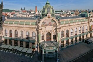 Praha chce být inspirací a do deseti let se zbaví závislosti na uhelných zdrojích